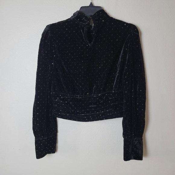 NWT ZARA Black CROPPED VELVET TOP Long Sleeve  Metallic  size M - Picture 2 of 13